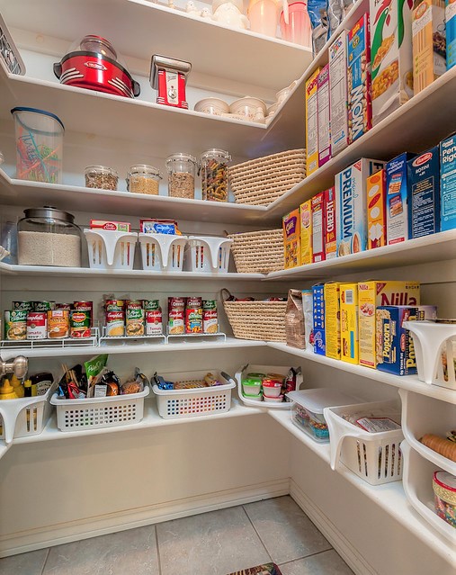 Corner Pantry Ideas for Small Kitchens