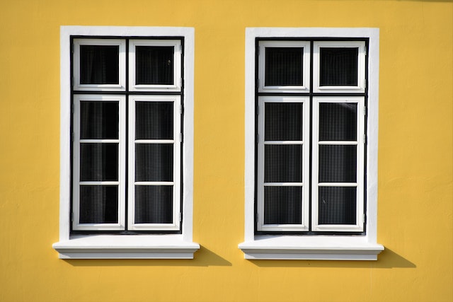 When Should Homeowners Use New-Construction Windows?